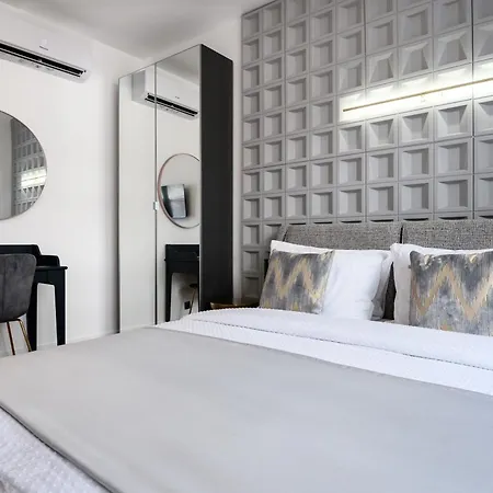 Urban Downtown Luxury And Hotel Belgrade