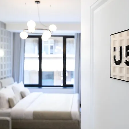 Hotel Urban Downtown Luxury And *