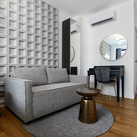 فندق Urban Downtown Luxury Center Belgrade بلغراد