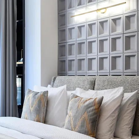 Urban Downtown Luxury And Hotel Belgrade
