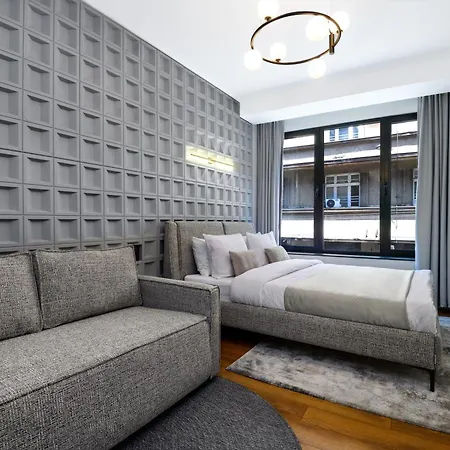 Urban Downtown Luxury And Belgrade