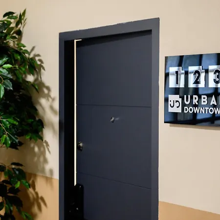 فندق Urban Downtown Luxury Center Belgrade *