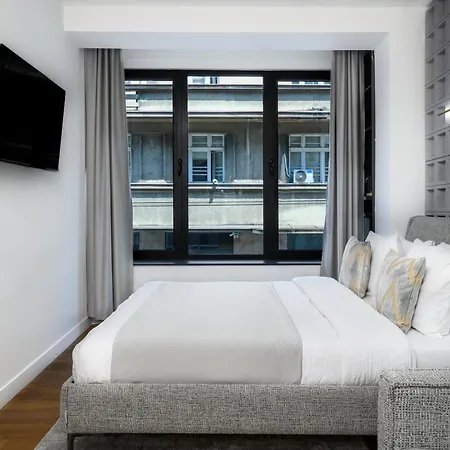 Urban Downtown Luxury And Hotel Belgrade